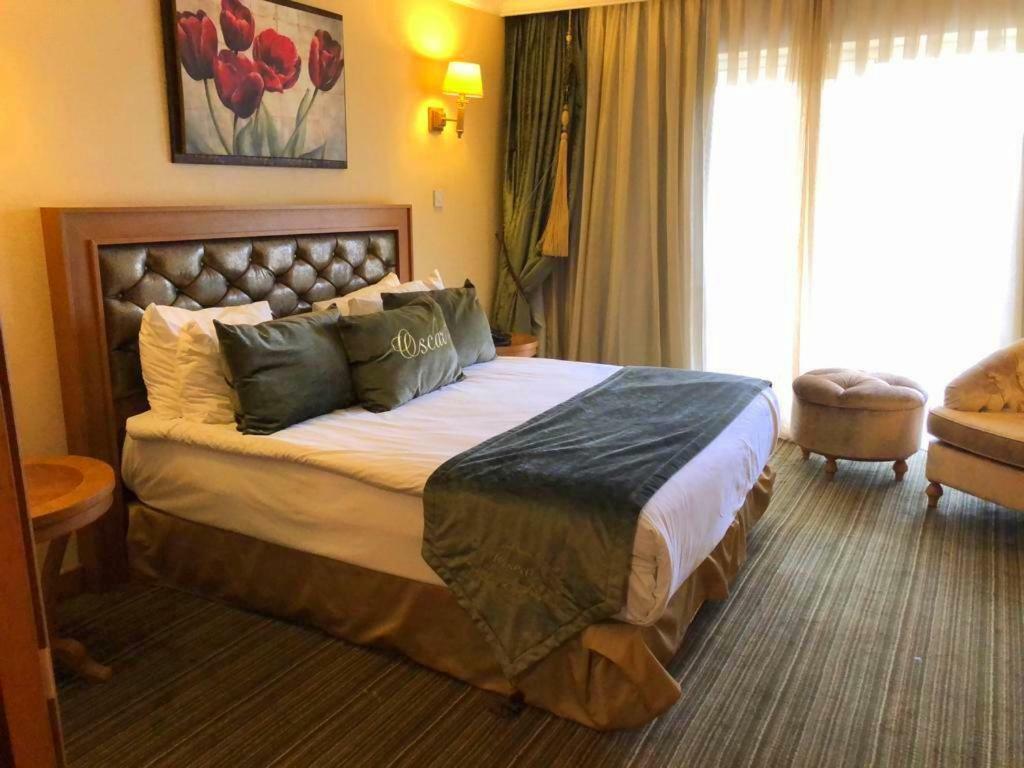 Oscar Beachfront Resort & Spa & Casino Girne Buitenkant foto