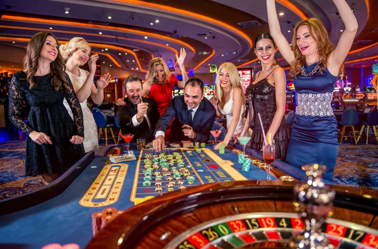Oscar Beachfront Resort & Spa & Casino Girne Buitenkant foto