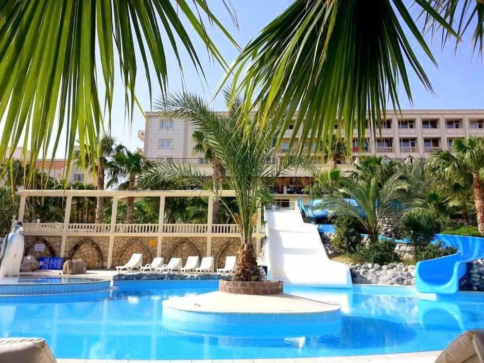 Oscar Beachfront Resort & Spa & Casino Girne Buitenkant foto