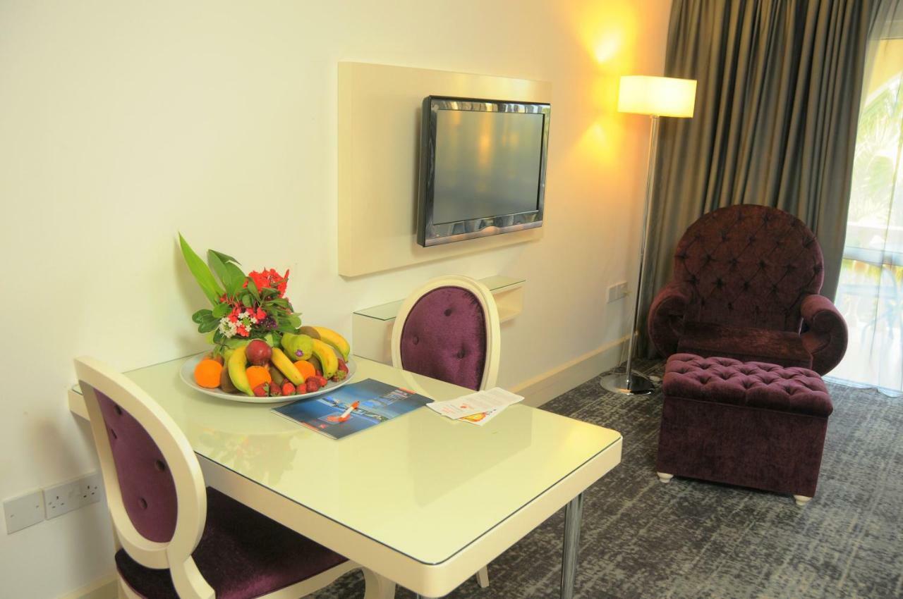 Oscar Beachfront Resort & Spa & Casino Girne Buitenkant foto